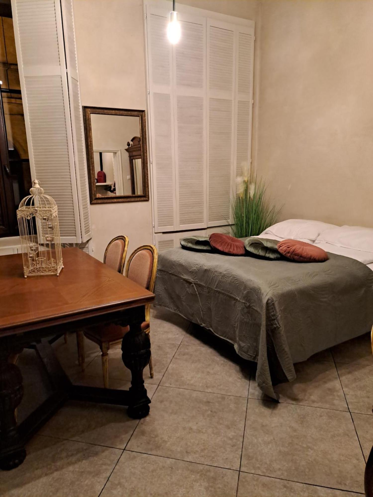 Pokoje Na Starowce Apartment Zamosc  Bagian luar foto